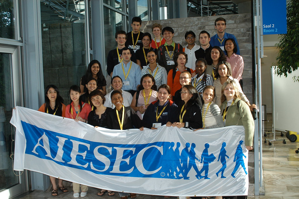 tổ chức phi lợi nhuận - Tổ chức thanh niên quốc tế - AIESEC