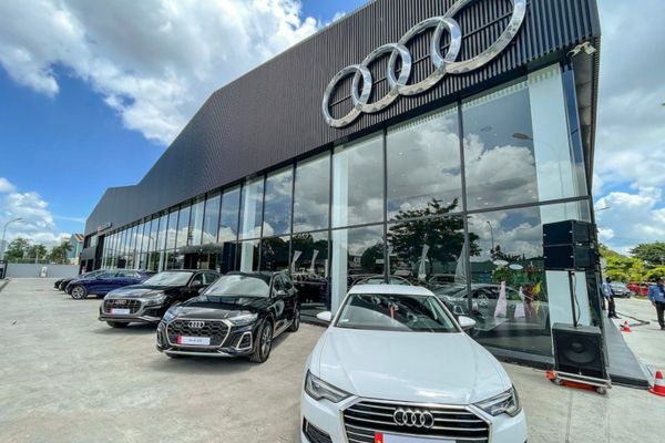 Công chứng mua bán xe Porsche