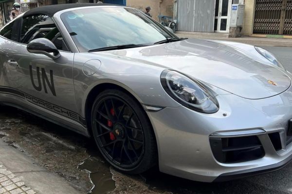 Mua bán xe thể thao Lamborghini