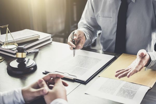 Công chứng hợp đồng thuê nhà xưởng