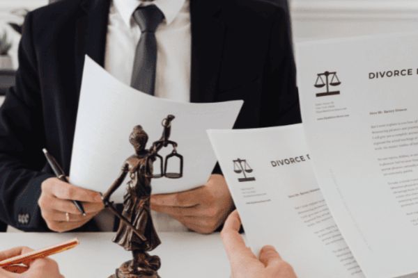 Quyết định ly hôn của Tòa án